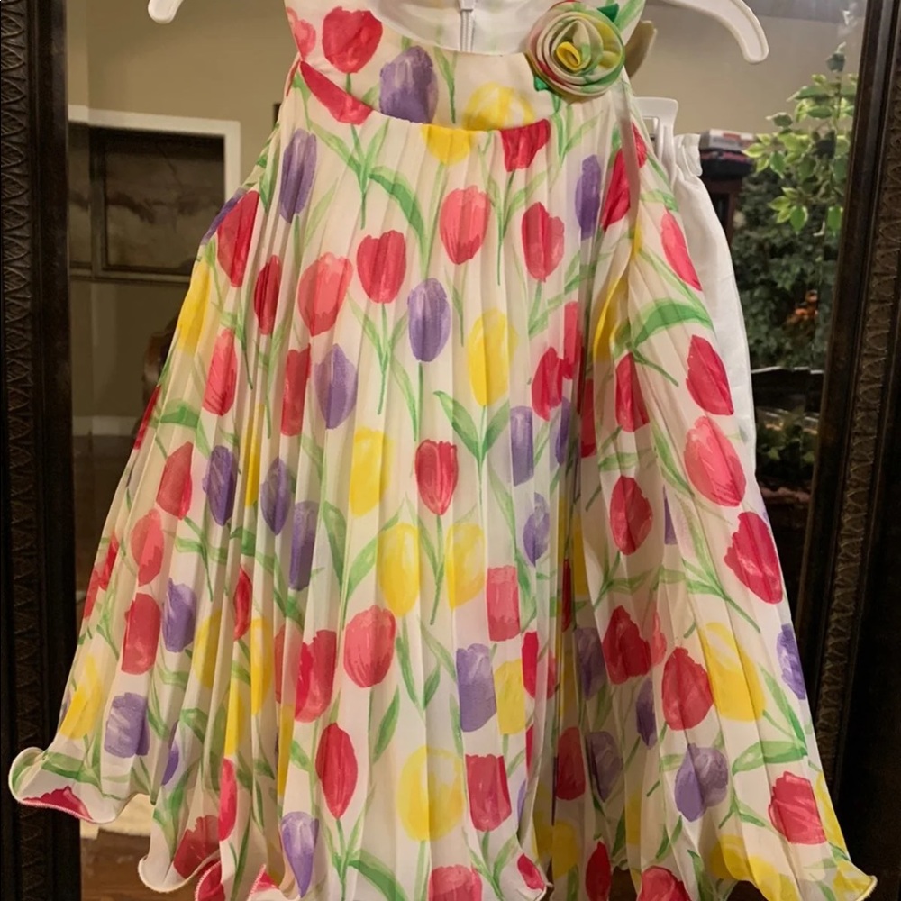Dress - Picture 3 of 3